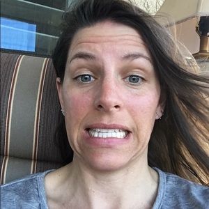 Meet your Posher, Hillary